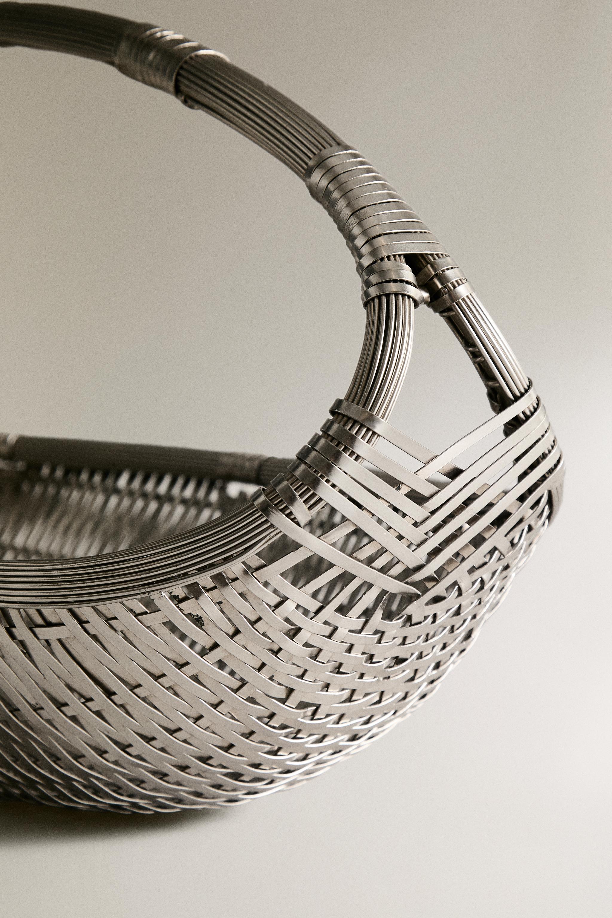 WOVEN METAL BASKET LOW I COLIN KING